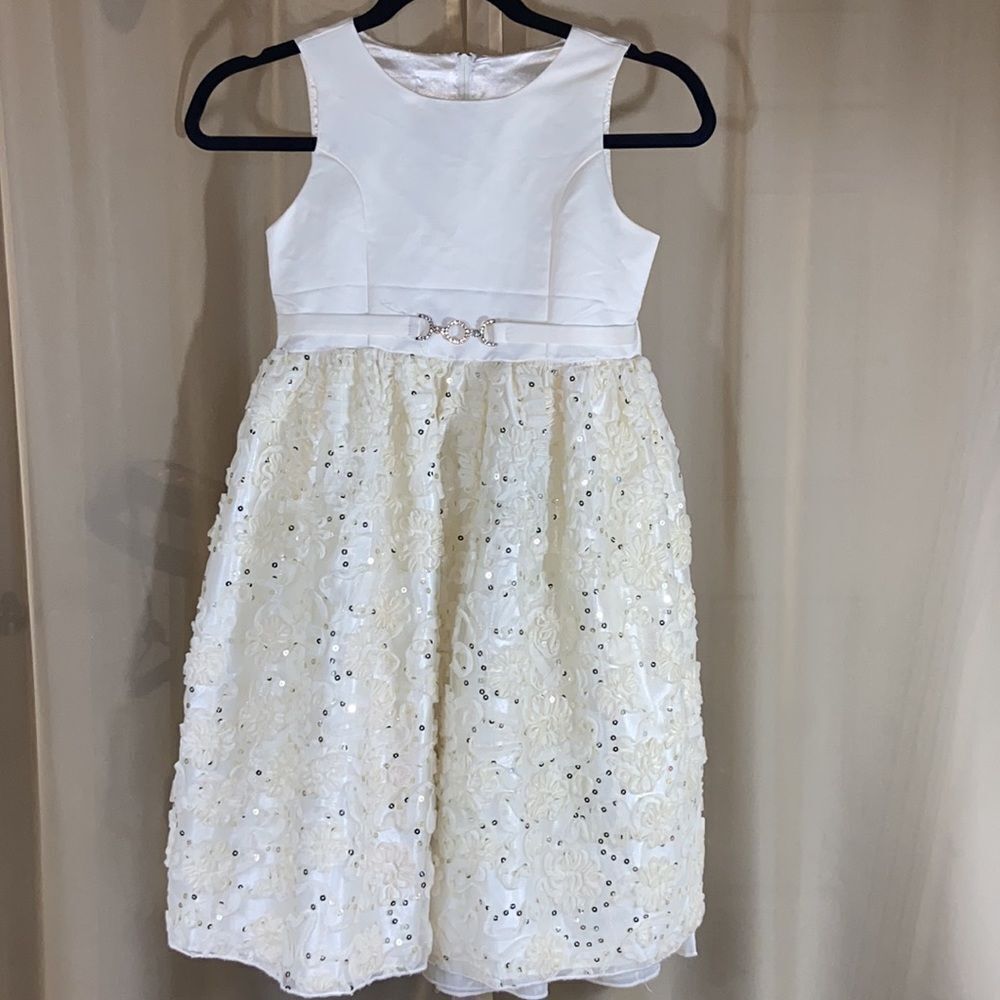 AMERICAN PRINCESS GIRL DRESS COLOR CREAM SIZE 8